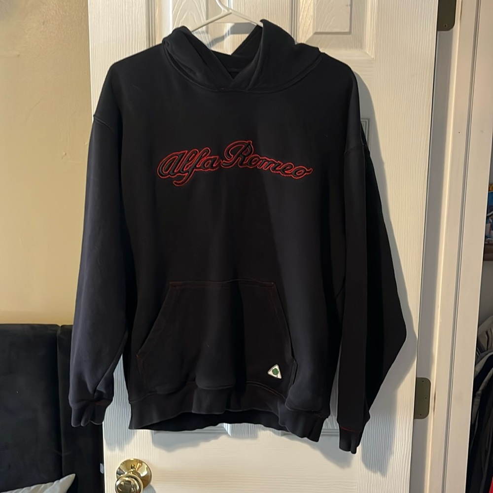 Alfa Romeo merch size L